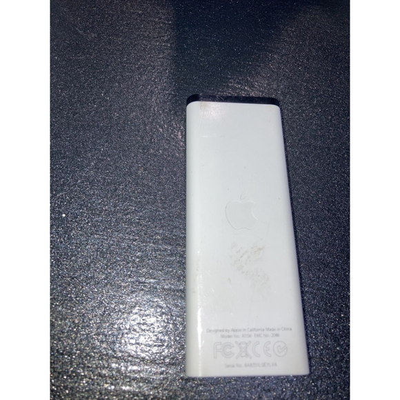 GENUINE APPLE A1156 REMOTE CONTROL FOR APPLE TV MACBOOK IMAC MAC PRO N5-1 Used - Picture 2 of 4